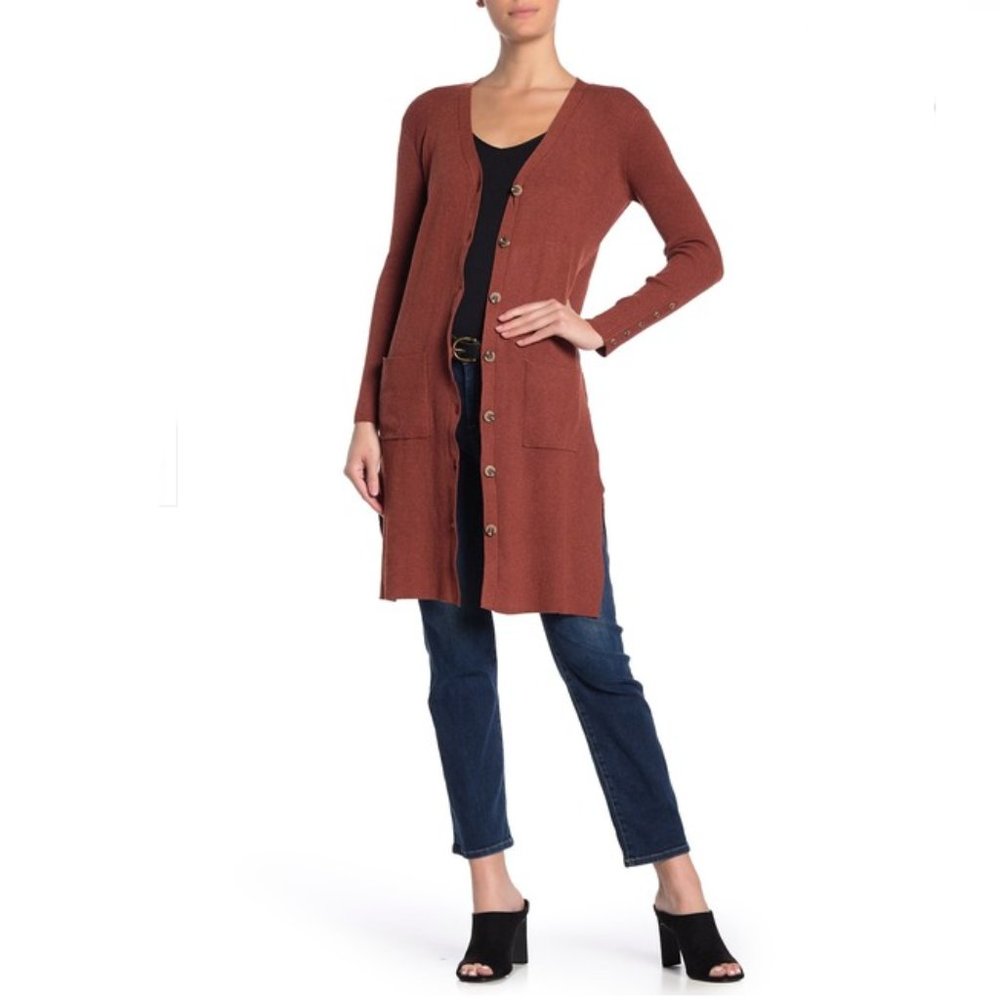 Hiatus V-neck Front Button Ribbed Knit Cardigan
